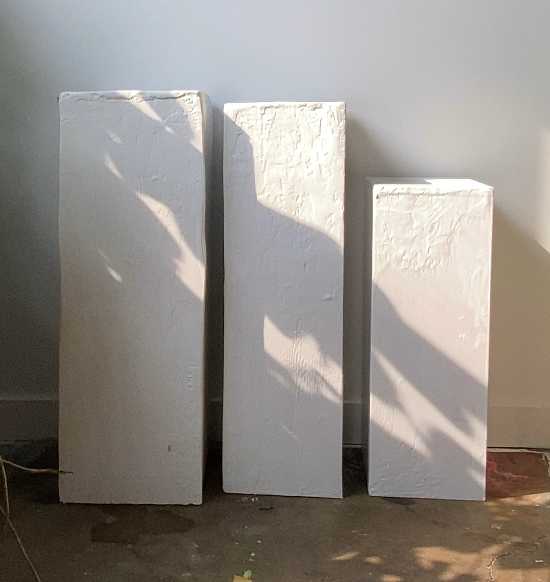 WHITE STONE PEDESTALS (RENT ONLY)
