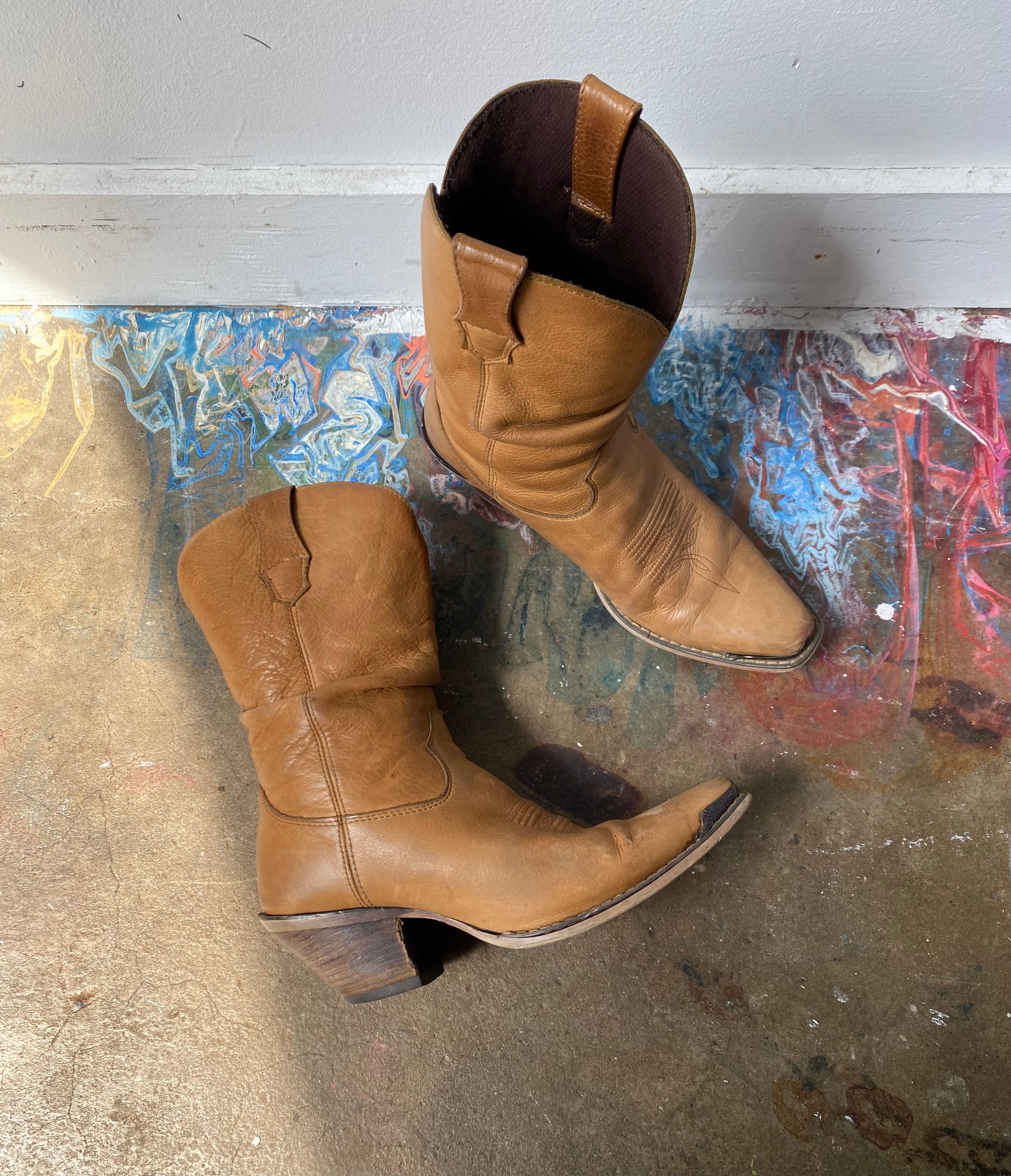 Slouch cowboy boots deals