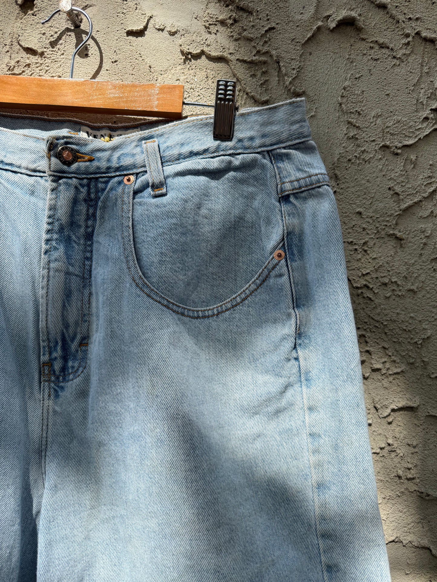Venezia Vintage High-Waisted Denim Shorts