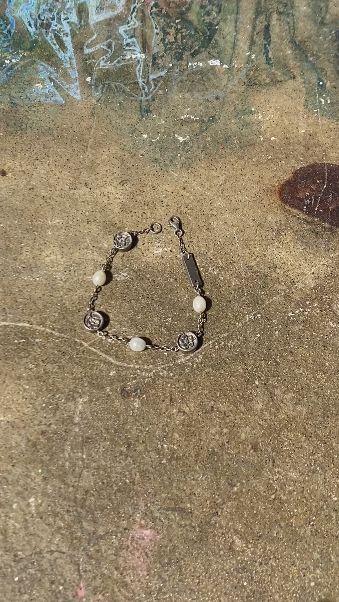 PEARL + FLOWER BRACELET